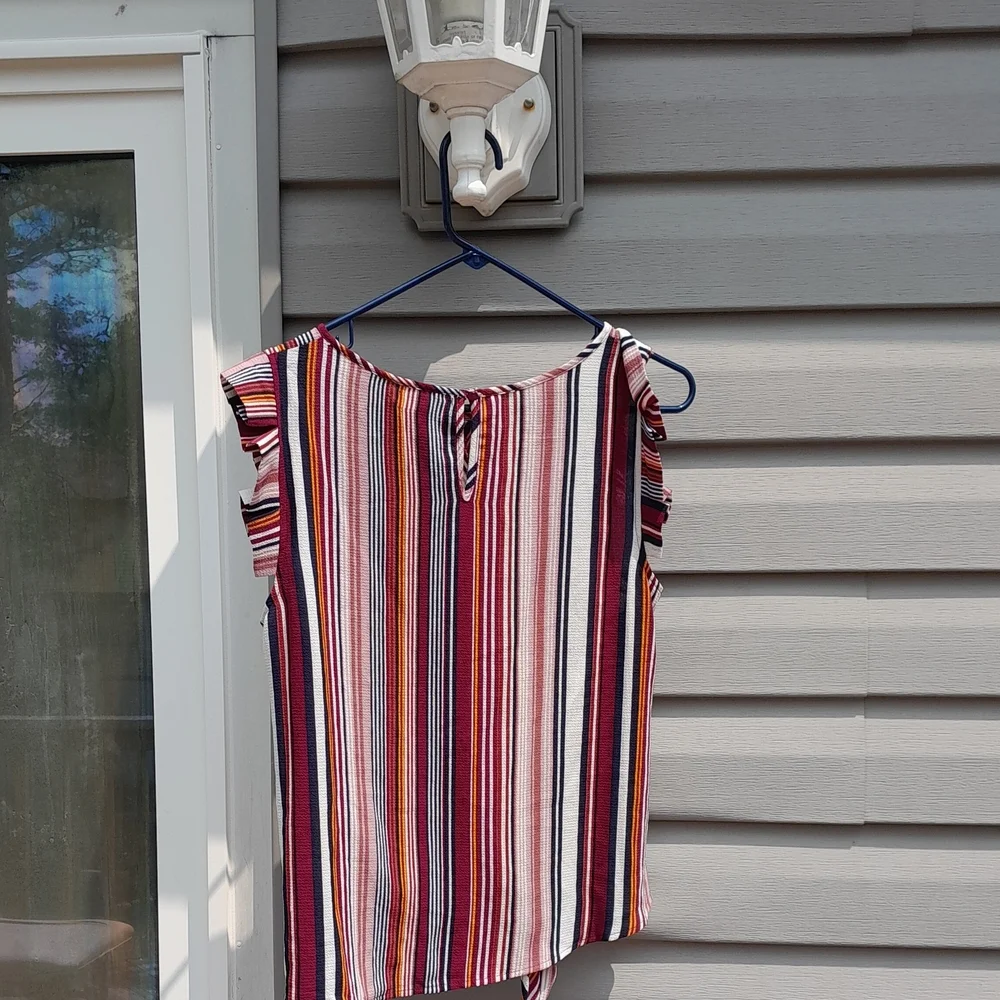 Monteau Los Angelas Ruffled Stripped Sleeveless Tie Front Large Blouse - Picture 4 of 4